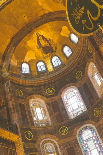 Apse of the Hagia Sophia cathedral, featuring a mosaic icon of the Theotokos and Christ.